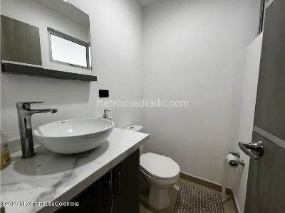 Casa de 5 alcobas en arriendo en Bocono, Cúcuta, 246 m² · foto 11 de 20