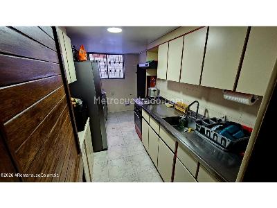 Apartamento de 3 alcobas en venta en Cedritos, Bogotá, 83 m² · foto 4 de 18