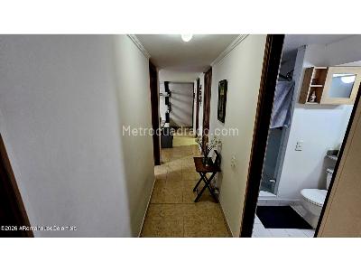 Apartamento de 3 alcobas en venta en Cedritos, Bogotá, 83 m² · foto 11 de 18