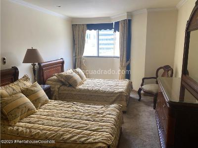 Apartamento de 3 alcobas en venta en Altos De Chico, Bogotá, 298 m² · foto 6 de 17