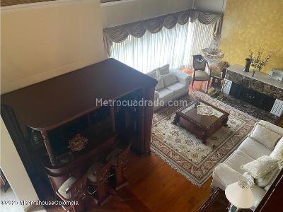 Apartamento de 3 alcobas en venta en Altos De Chico, Bogotá, 298 m² · foto 10 de 17