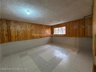 Casa de 5 alcobas en venta en 20 De Julio, Bogotá, 360 m² · foto 2 de 20