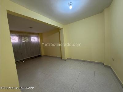 Casa de 5 alcobas en venta en 20 De Julio, Bogotá, 360 m² · foto 4 de 20
