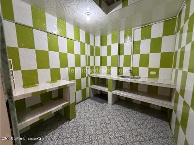 Casa de 5 alcobas en venta en 20 De Julio, Bogotá, 360 m² · foto 7 de 20