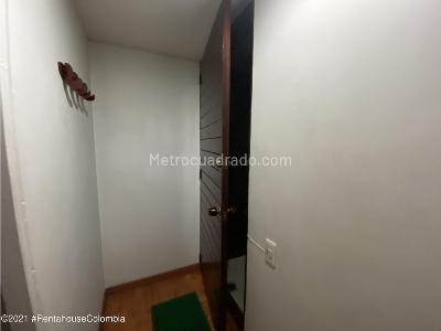 Apartamento de 1 alcoba en arriendo en Marly, Bogotá, 50 m² · foto 18 de 20
