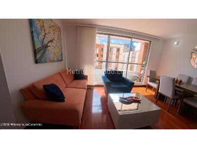 Apartamento de 3 alcobas en arriendo en Caobos Salazar, Bogotá, 81 m² · foto 6 de 19