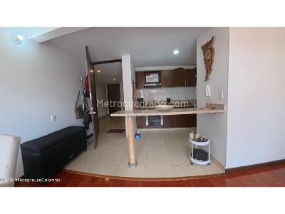 Apartamento de 3 alcobas en arriendo en Caobos Salazar, Bogotá, 81 m² · foto 9 de 19