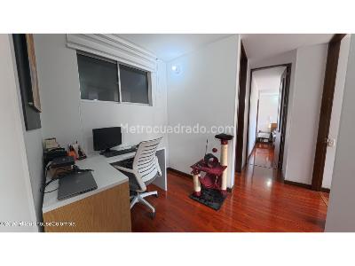 Apartamento de 3 alcobas en arriendo en Caobos Salazar, Bogotá, 81 m² · foto 13 de 19