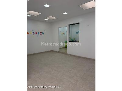Casa de 5 alcobas en venta en Pontevedra, Bogotá, 262 m² · foto 11 de 20
