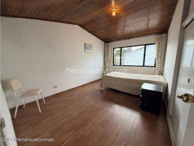 Casa de 5 alcobas en venta en Pontevedra, Bogotá, 262 m² · foto 19 de 20