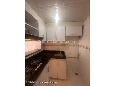 Apartamento de 3 alcobas en venta en San Luis Teusaquillo, Bogotá, 56 m² · foto 12 de 19