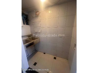Apartamento de 3 alcobas en venta en San Luis Teusaquillo, Bogotá, 56 m² · foto 13 de 19