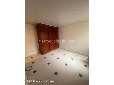 Apartamento de 3 alcobas en venta en San Luis Teusaquillo, Bogotá, 56 m² · foto 7 de 19