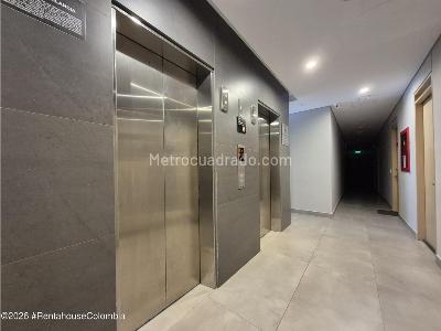 Apartamento de 1 alcoba en arriendo en Bosque De Pinos, Bogotá, 30 m² · foto 3 de 19