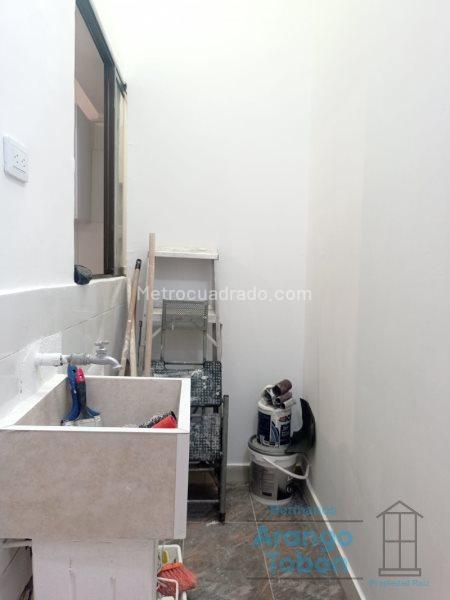 Casa Esquinera de 4 Alcobas en Belén Rosales - 9