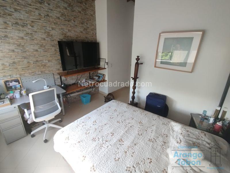 Apartamento Amplio de 4 Alcobas en San Joaquín - 9