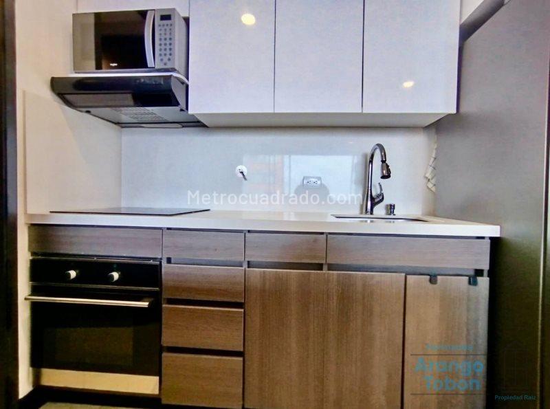 3BR Apartment for Rent in El Poblado with Balcony View - 7