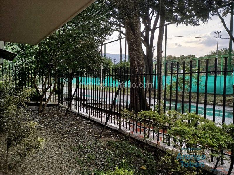 Casa Duplex Comercial de 300 m² en Belén (Rosales) - 2