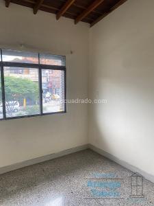 Apartamento de 3 alcobas en venta en Floridanueva, Medellín, 150 m² · foto 5 de 17