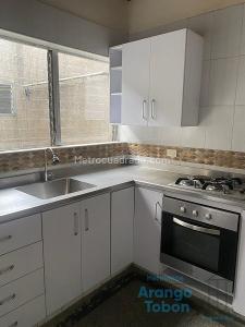 Apartamento de 3 alcobas en venta en Floridanueva, Medellín, 150 m² · foto 8 de 17