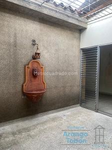 Apartamento de 3 alcobas en venta en Floridanueva, Medellín, 150 m² · foto 13 de 17