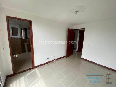 Apartamento de 3 alcobas en arriendo en San Joaquin, Medellín, 80 m² · foto 9 de 15