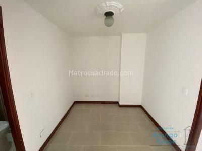 Apartamento de 3 alcobas en arriendo en San Joaquin, Medellín, 80 m² · foto 13 de 15