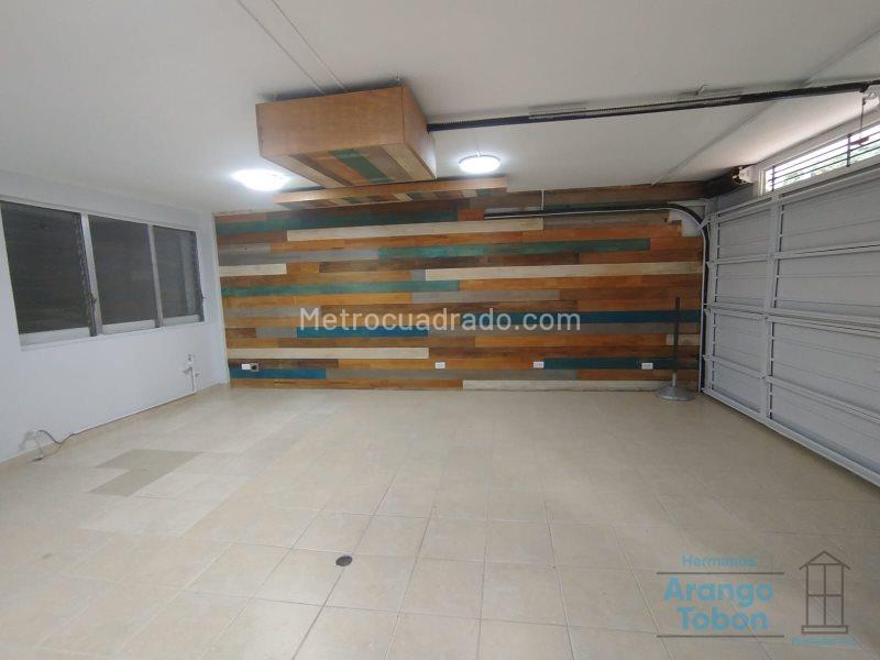 Impresionante Apartamento de 3 Alcobas en Conquistadores