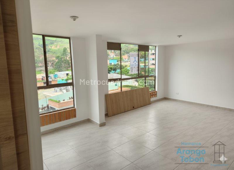 Piso – Bello - Vista 3