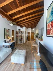 Apartamento de 2 alcobas en venta en La Castellana, Medellín, 76 m² · foto 3 de 15