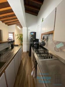 Apartamento de 2 alcobas en venta en La Castellana, Medellín, 76 m² · foto 6 de 15