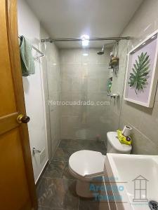 Apartamento de 2 alcobas en venta en La Castellana, Medellín, 76 m² · foto 7 de 15