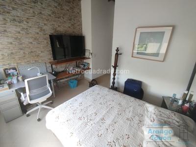 Apartamento de 4 alcobas en venta en San Joaquin, Medellín, 103 m² · foto 9 de 17