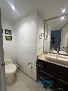 Apartamento de 4 alcobas en arriendo en Conquistadores, Medellín, 157 m² · foto 10 de 13
