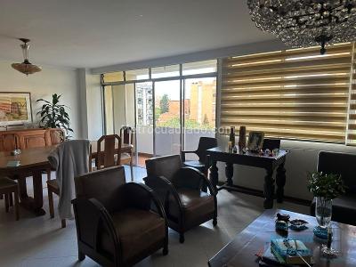 Apartamento de 4 alcobas en arriendo en Conquistadores, Medellín, 157 m² · foto 2 de 13