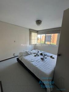 Apartamento de 4 alcobas en arriendo en Conquistadores, Medellín, 157 m² · foto 8 de 13