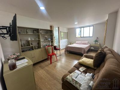 Apartamento de 2 alcobas en arriendo en Conquistadores, Medellín, 85 m² · foto 8 de 12