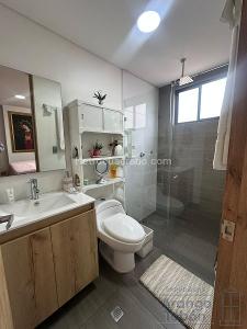 Apartamento de 2 alcobas en arriendo en Conquistadores, Medellín, 85 m² · foto 11 de 12