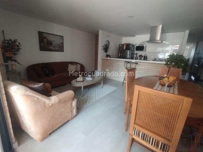 2BR Apartment in Conquistadores (85 m²) - 2