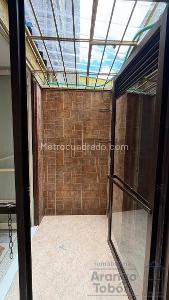 Apartamento de 4 alcobas en arriendo en El Velodromo, Medellín, 112 m² · foto 9 de 15