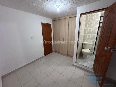 Apartamento de 2 alcobas en arriendo en Floridanueva, Medellín, 55 m² · foto 5 de 11