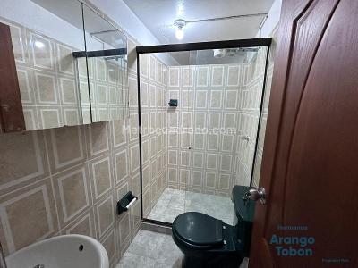 Apartamento de 2 alcobas en arriendo en Floridanueva, Medellín, 55 m² · foto 7 de 11
