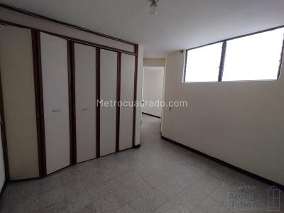 Apartamento en arriendo en Calasanz, Medellín · foto 7 de 17