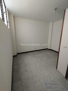 Apartamento en arriendo en Calasanz, Medellín · foto 8 de 17