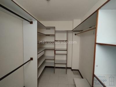 Apartamento en arriendo en Calasanz, Medellín · foto 9 de 17