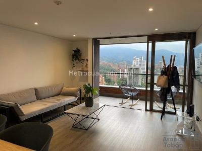 Apartaestudio en arriendo en El Poblado, Medellín, 67 m² · foto 2 de 8
