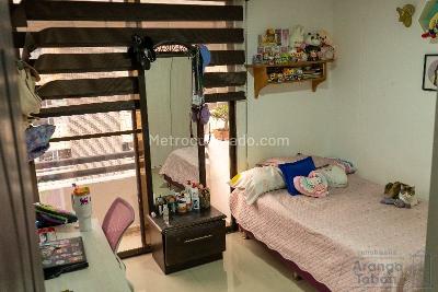 Apartamento de 4 alcobas en venta en Laureles, Medellín, 119 m² · foto 10 de 16
