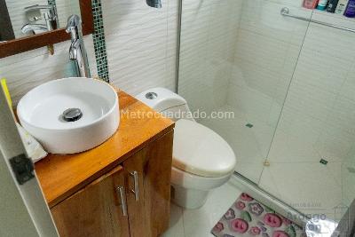 Apartamento de 4 alcobas en venta en Laureles, Medellín, 119 m² · foto 15 de 16
