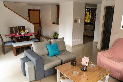 Apartamento de 4 alcobas en venta en Laureles, Medellín, 119 m² · foto 2 de 16