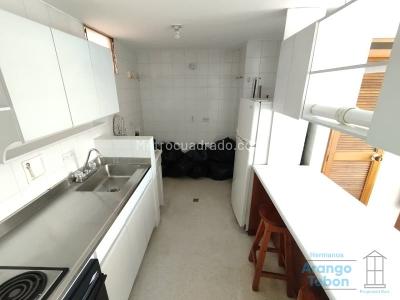 Apartaestudio en venta en Conquistadores, Medellín, 45 m² · foto 5 de 10
